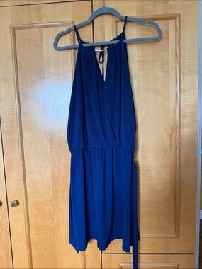 Ladies Navy Blue Halter One-Piece Dressby Whie House Black Market🍀🍀